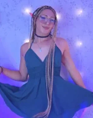 Alexaavandercloude