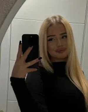 Blonde88888