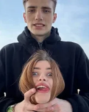 Emiliacouple
