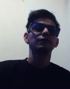 Grayhornyx