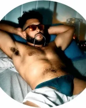 Hornystr8freak