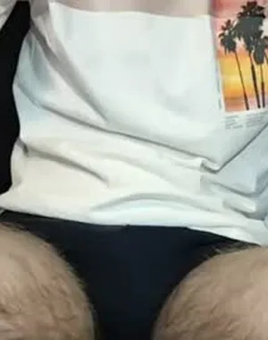 Hotskinnyboy69