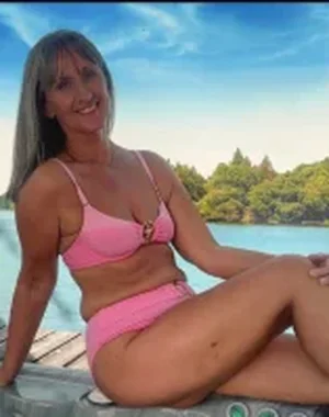 Lily Uk Milf