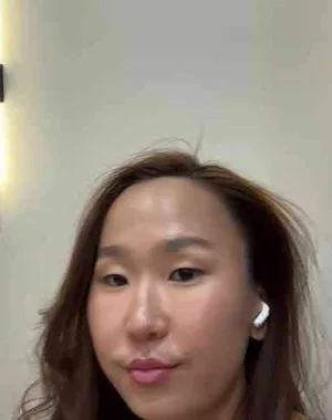 Naomi33