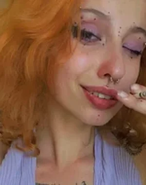 Nora054