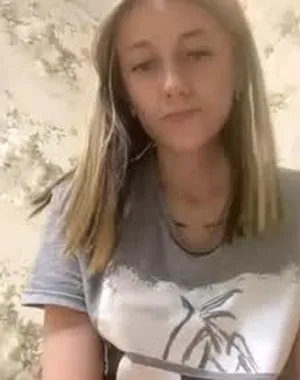 Viktoria9898