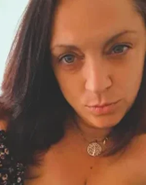 Xsouthlondonnaughtymilfxx