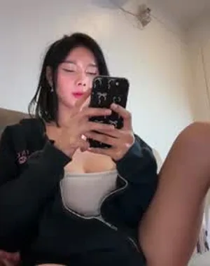 Yournaughtyprincessx