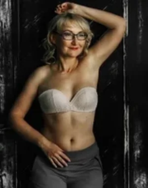 Zeyona