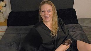 1.x Doppeldil*o auf dem Bett!! Ich probier's aus..... oh Gott!!