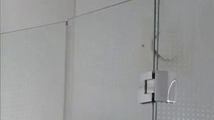 Wer will mit mir duschen?