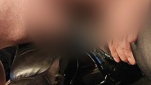 Gleich die neuen Schuhe voll spri**ten lassen