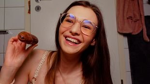 Dem Schokomann schmeckt meine fo**e!