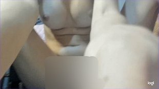 ana*verkehr auf allen Vieren, ganz nah an der Kamera, während ich meine Vagina streichle und einen