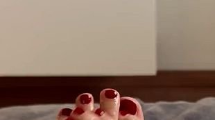 Meine geilen öligen Füße wollen dich verwöhnen!