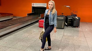 Vom Flughafen in alle lö**er - Unbekannter benutzte mich als 3-Loch stu*e!!